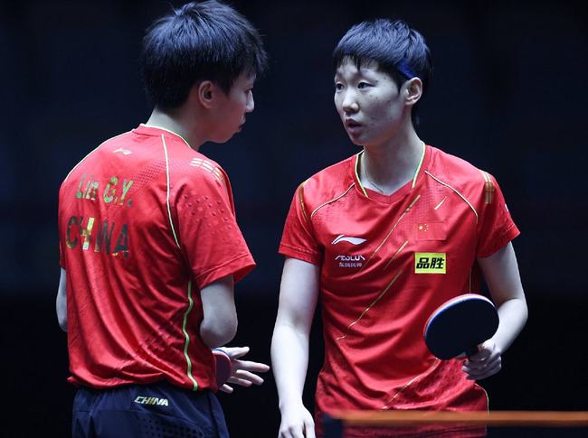 赛的球场环 赛的球场环