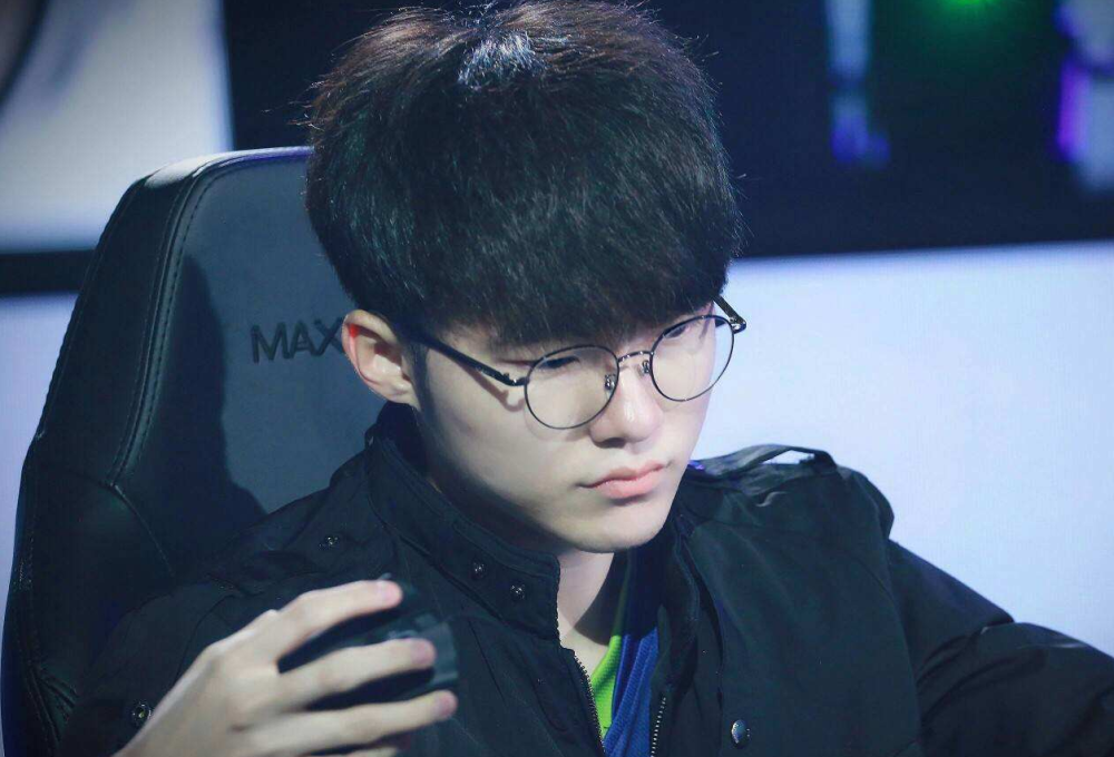 力内线的统 力内线的统