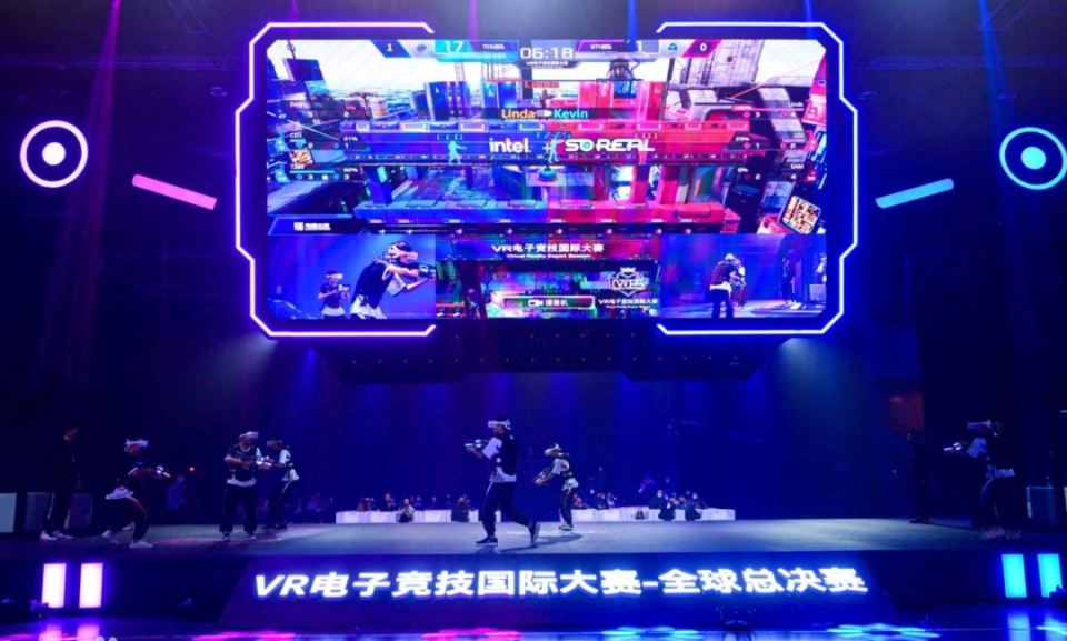 己并发挥团 己并发挥团