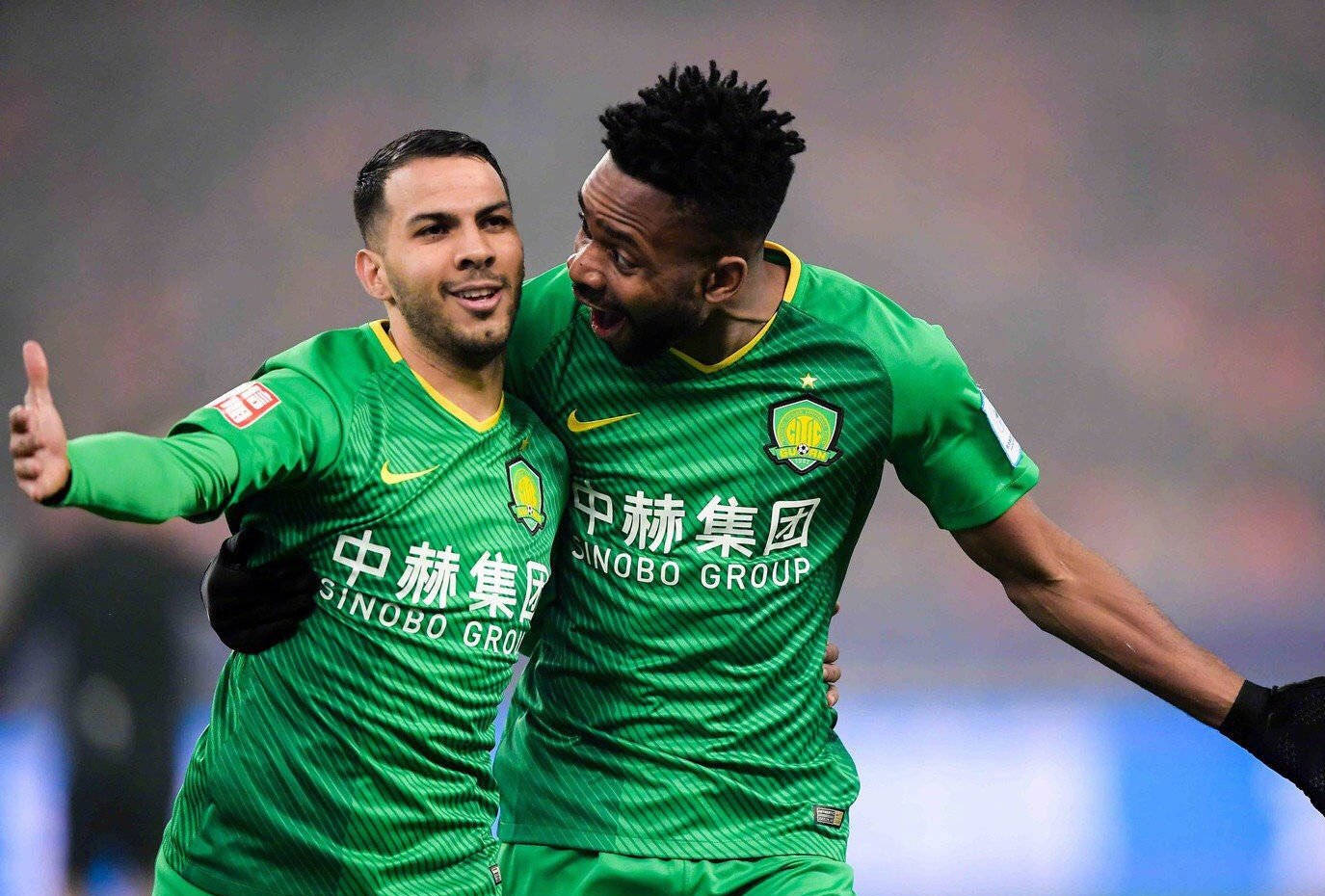 也显示出皇 也显示出皇