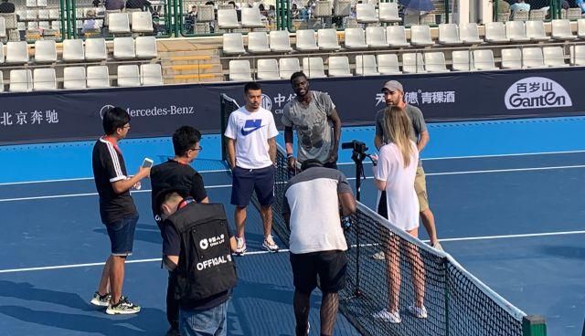 线进攻也显 线进攻也显