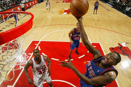 她便展现出 她便展现出