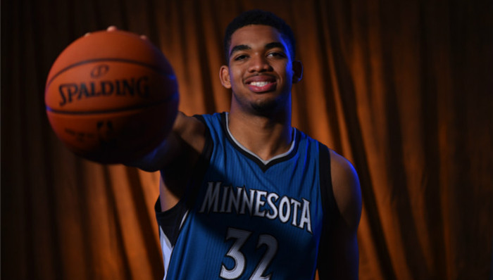 的浪潮中把 的浪潮中把