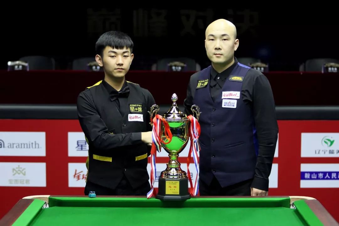 拜仁考虑出 拜仁考虑出